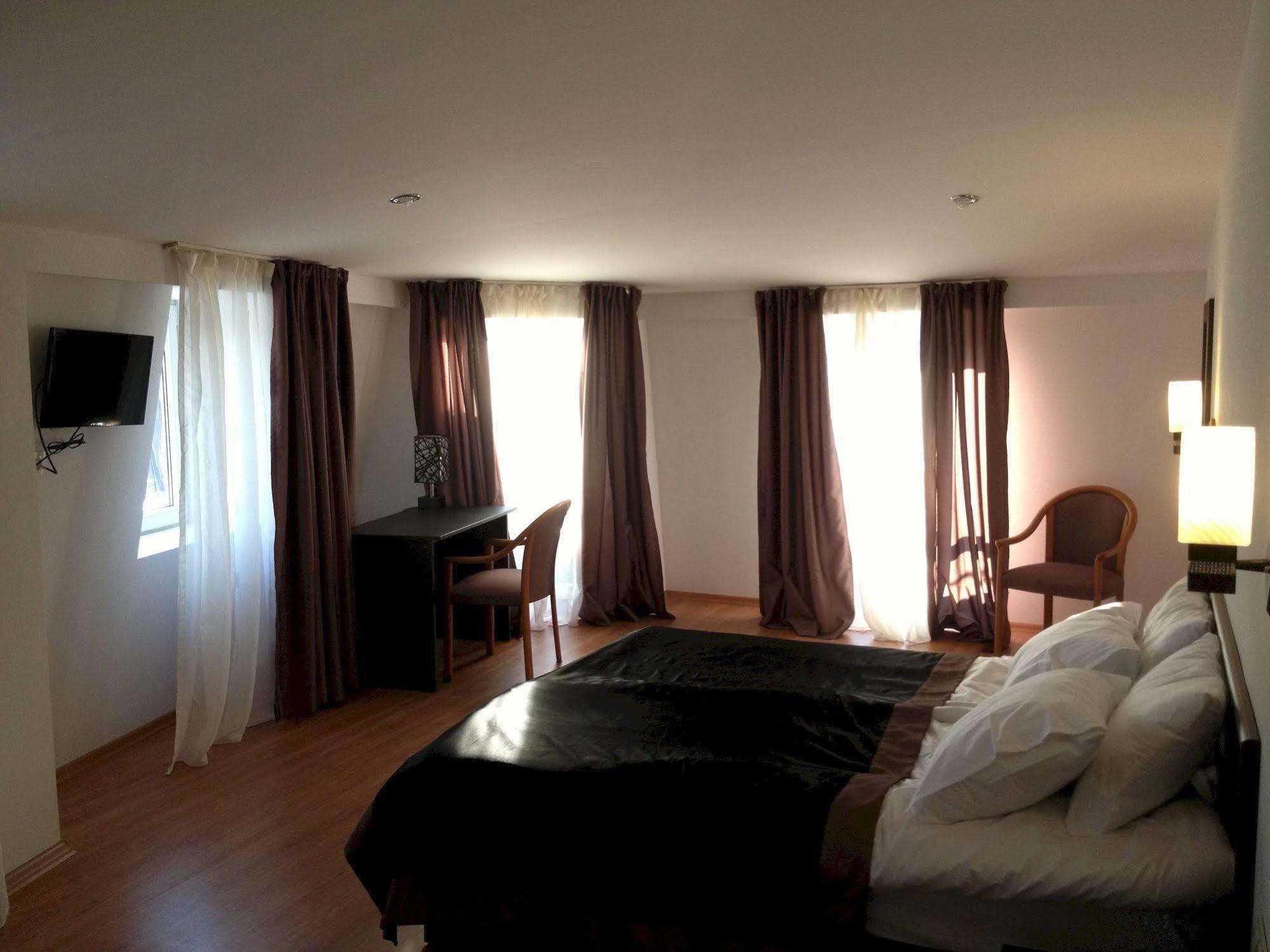 Hotel Corner Tbilisi Eksteriør bilde