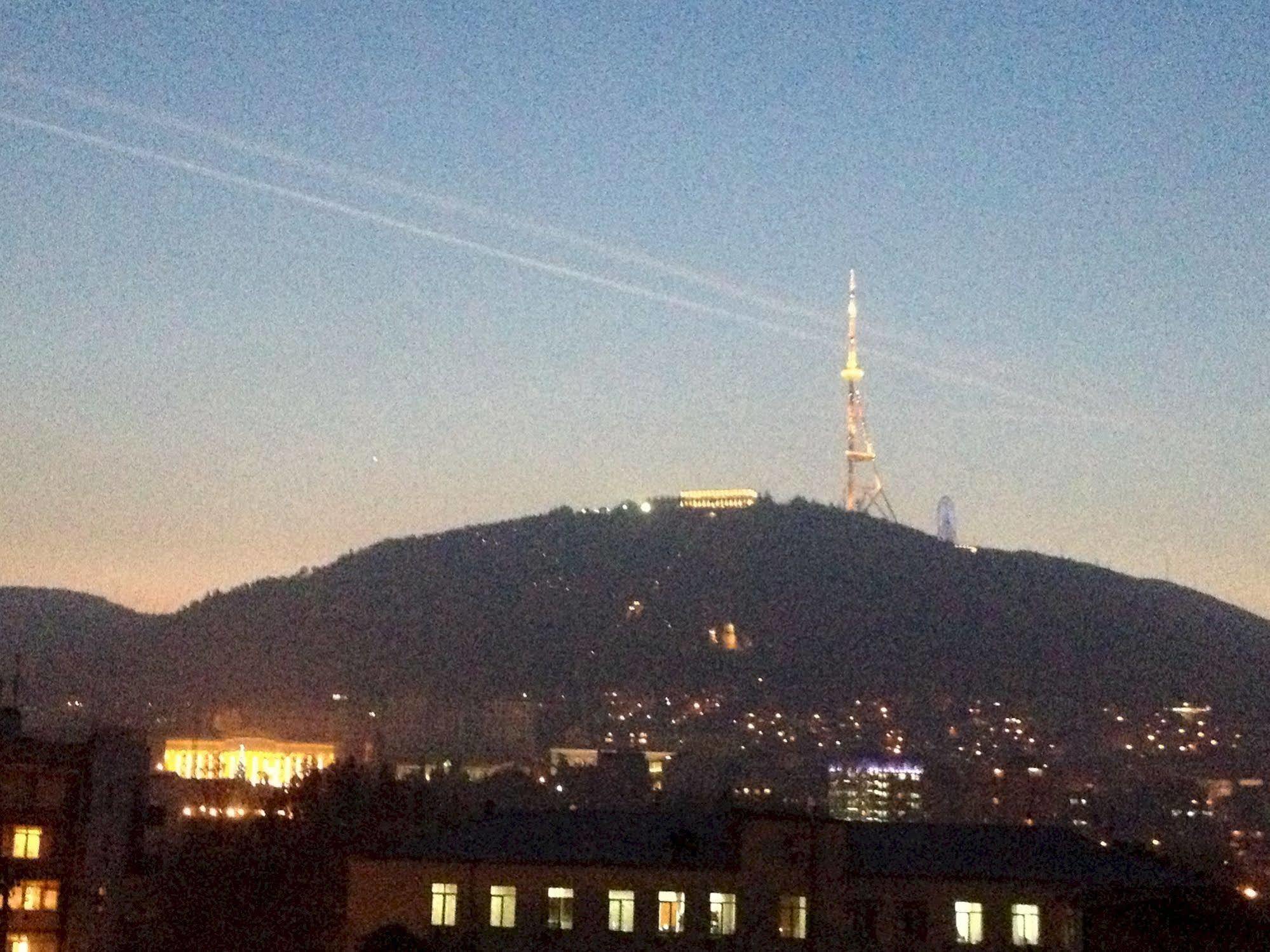 Hotel Corner Tbilisi Eksteriør bilde